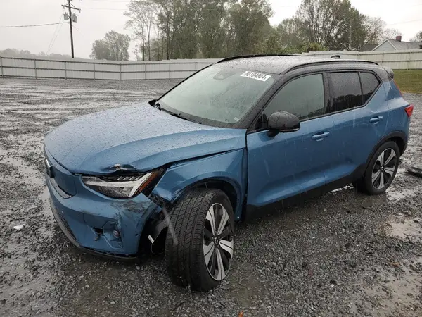 YV4ED3UL7P2094294 2023 VOLVO XC40 - Image 1