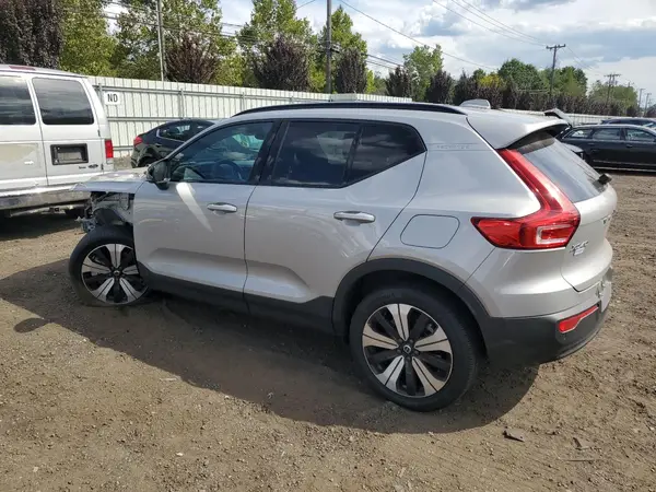YV4ED3UL7P2958600 2023 VOLVO XC40 - Image 2