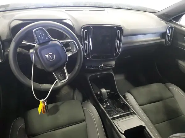 YV4ED3UL8P2037891 2023 VOLVO XC40 - Image 8