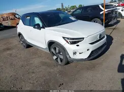 YV4ED3UM1P2021105 2023 VOLVO XC40