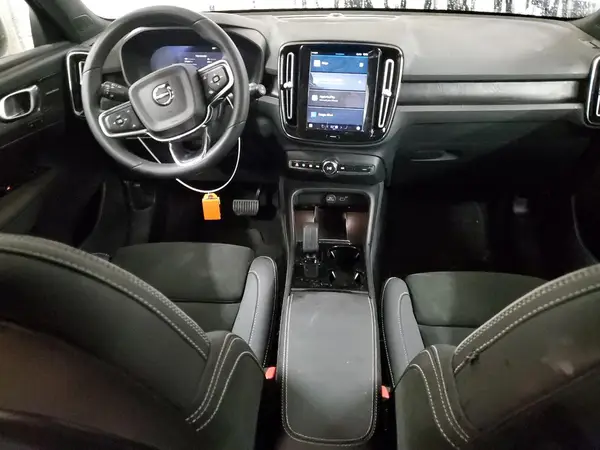 YV4ED3UM1P2029494 2023 VOLVO XC40 - Image 8