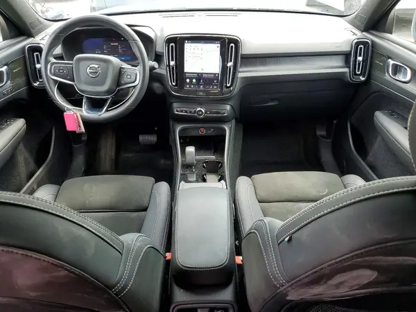YV4ED3UM2P2097559 2023 VOLVO XC40 - Image 8