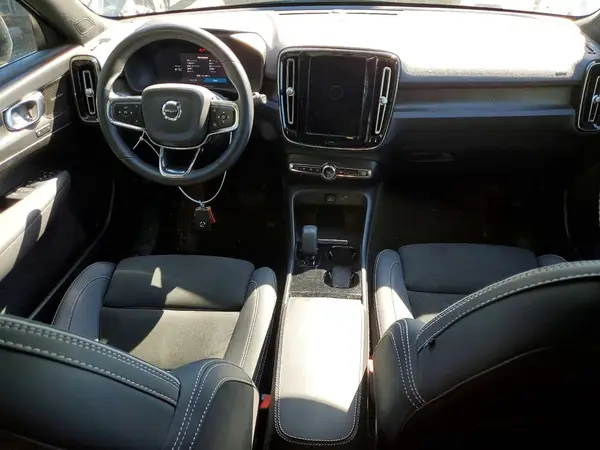 YV4ED3UM2P2948713 2023 VOLVO XC40 - Image 8