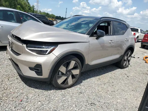 YV4ED3UM3P2013538 2023 VOLVO XC40 - Image 1