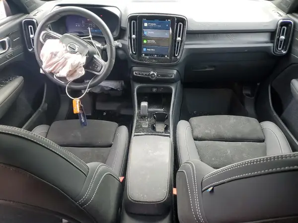 YV4ED3UM5P2038649 2023 VOLVO XC40 - Image 8