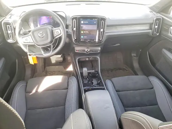 YV4ED3UM6P2082188 2023 VOLVO XC40 - Image 8