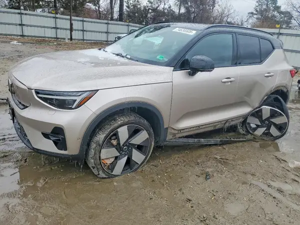 YV4ED3UM9P2977447 2023 VOLVO XC40 - Image 1