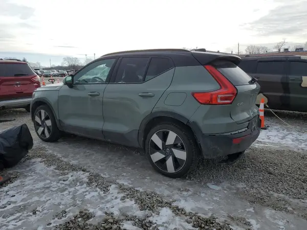 YV4ED3UMXP2098541 2023 VOLVO XC40 - Image 2