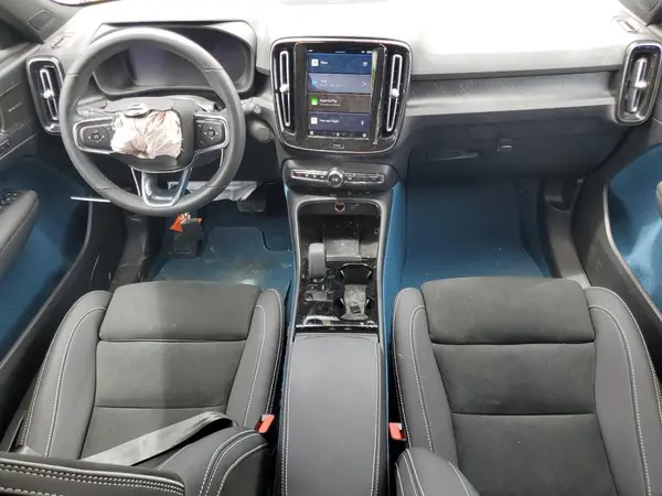 YV4ED3UMXP2945977 2023 VOLVO XC40 - Image 8