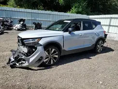 YV4ED3UR0M2458987 2021 VOLVO XC40