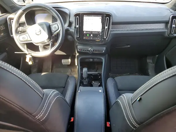 YV4ED3UR0M2544834 2021 VOLVO XC40 - Image 8