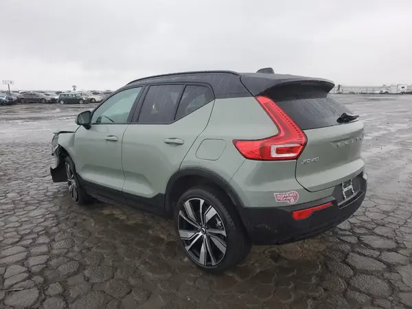 YV4ED3UR0M2547118 2021 VOLVO XC40 - Image 2