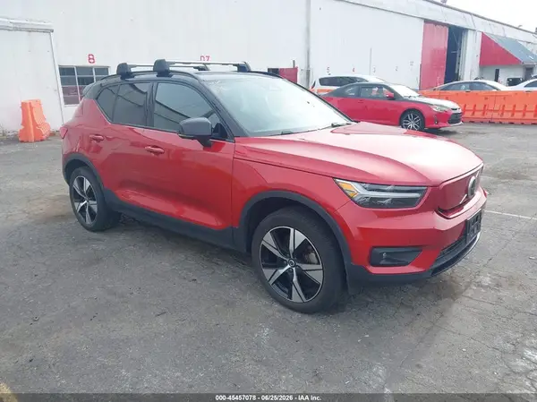 YV4ED3UR0M2554456 2021 VOLVO XC40 - Image 1