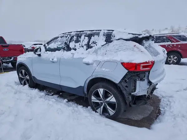 YV4ED3UR0M2583634 2021 VOLVO XC40 - Image 2