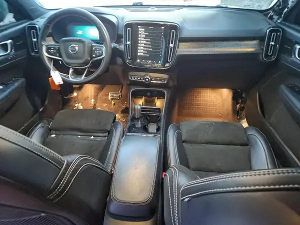 YV4ED3UR0M2583634 2021 VOLVO XC40 - Image 8