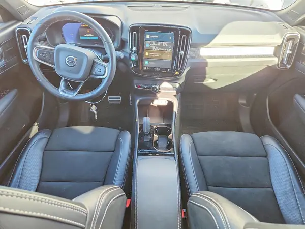 YV4ED3UR1M2550139 2021 VOLVO XC40 - Image 8
