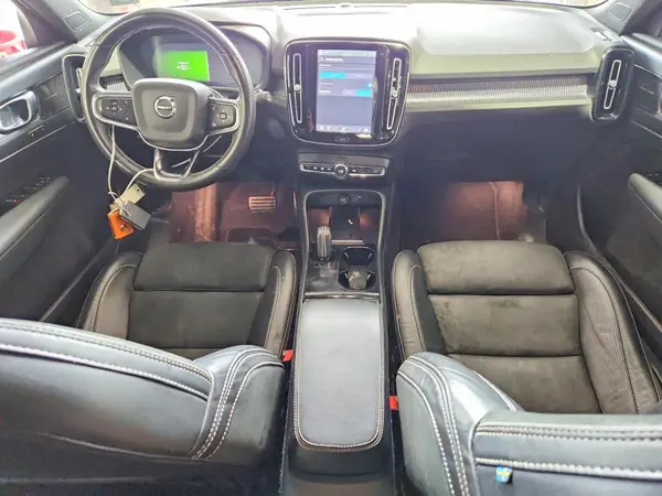 YV4ED3UR1M2558905 2021 VOLVO XC40 - Image 8