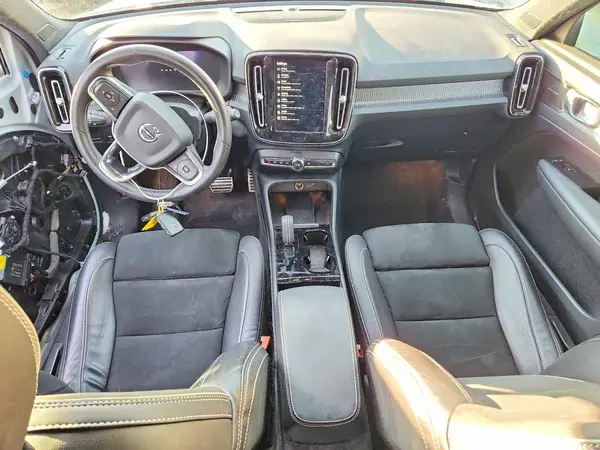YV4ED3UR1M2578538 2021 VOLVO XC40 - Image 8