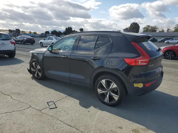 YV4ED3UR2M2567418 2021 VOLVO XC40 - Image 2