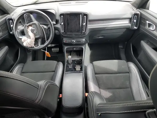 YV4ED3UR2M2597180 2021 VOLVO XC40 - Image 8