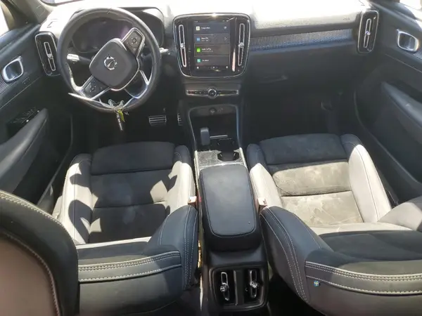 YV4ED3UR2N2716783 2022 VOLVO XC40 - Image 8