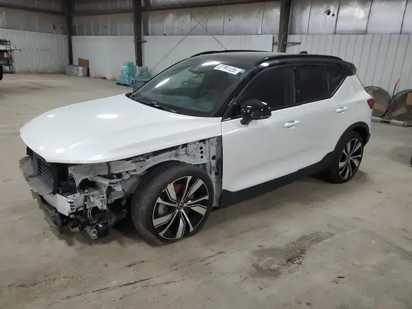 YV4ED3UR3M2533813 2021 VOLVO XC40 - Image 1
