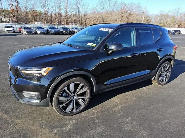 YV4ED3UR3M2609918 2021 VOLVO XC40 - Image 1