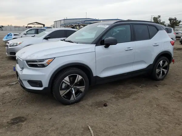 YV4ED3UR4M2548644 2021 VOLVO XC40 - Image 1