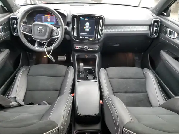 YV4ED3UR4M2548644 2021 VOLVO XC40 - Image 8