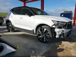 YV4ED3UR4M2568487 2021 VOLVO XC40