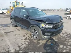 YV4ED3UR5M2582110 2021 VOLVO XC40