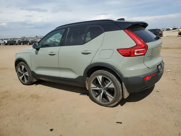 YV4ED3UR6M2524166 2021 VOLVO XC40 - Image 2