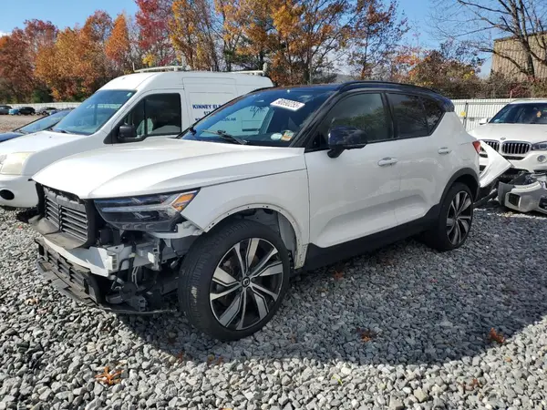 YV4ED3UR6M2528055 2021 VOLVO XC40 - Image 1
