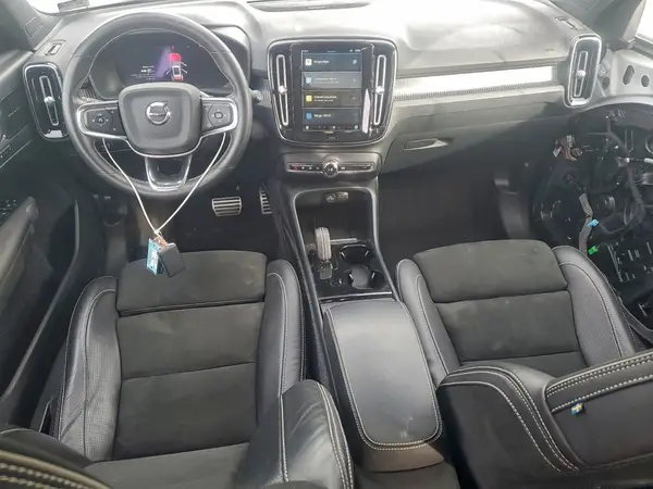 YV4ED3UR6M2528136 2021 VOLVO XC40 - Image 8