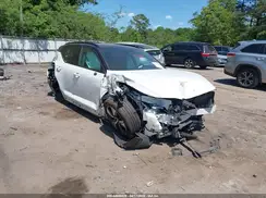 YV4ED3UR6M2609489 2021 VOLVO XC40