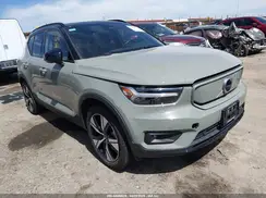 YV4ED3UR7M2454371 2021 VOLVO XC40