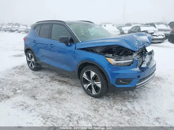 YV4ED3UR7M2543857 2021 VOLVO XC40 - Image 1