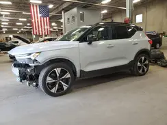 YV4ED3UR7M2588698 2021 VOLVO XC40