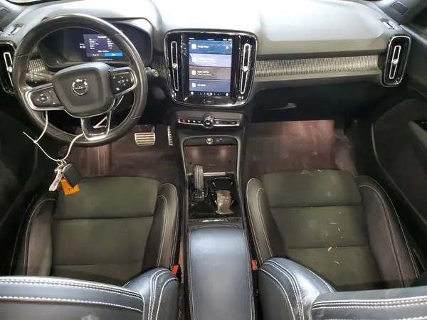 YV4ED3UR7M2588698 2021 VOLVO XC40 - Image 8