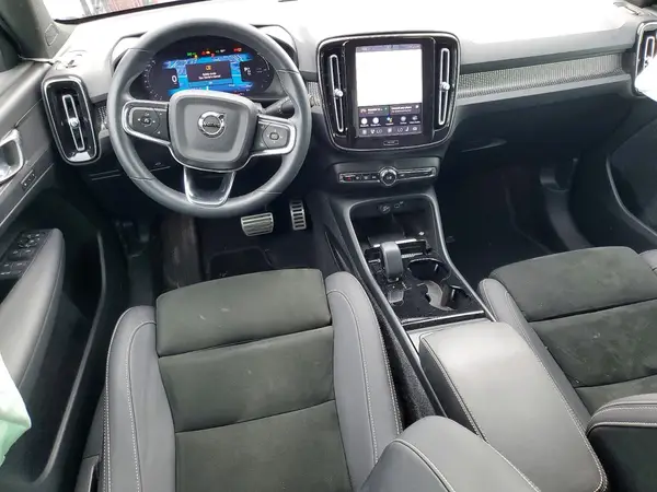 YV4ED3UR7N2709599 2022 VOLVO XC40 - Image 8