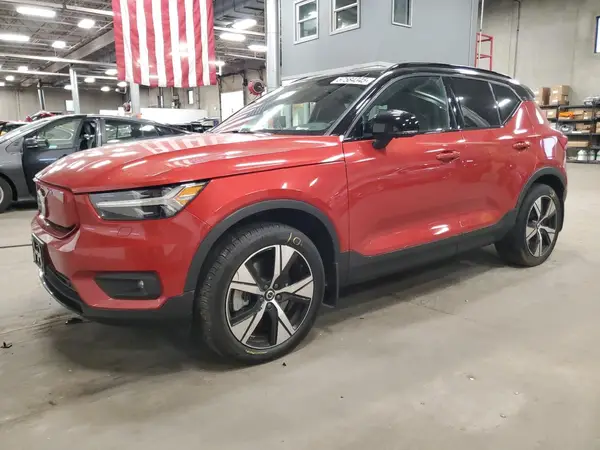 YV4ED3UR8M2529871 2021 VOLVO XC40 - Image 1