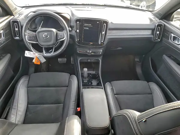 YV4ED3UR8M2534150 2021 VOLVO XC40 - Image 8