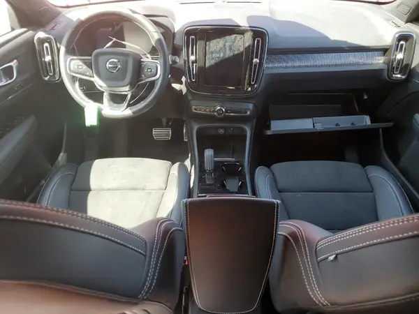 YV4ED3UR8M2540000 2021 VOLVO XC40 - Image 8