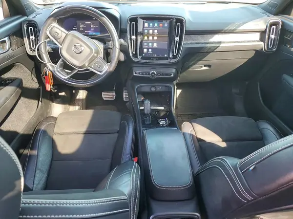 YV4ED3UR8M2549621 2021 VOLVO XC40 - Image 8
