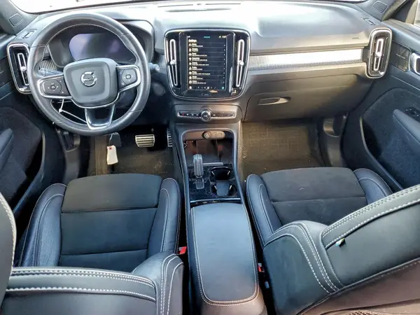 YV4ED3UR8M2554608 2021 VOLVO XC40 - Image 8