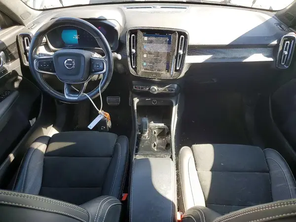 YV4ED3UR8M2590377 2021 VOLVO XC40 - Image 8