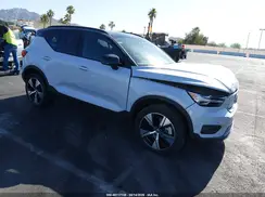 YV4ED3UR8N2735130 2022 VOLVO XC40