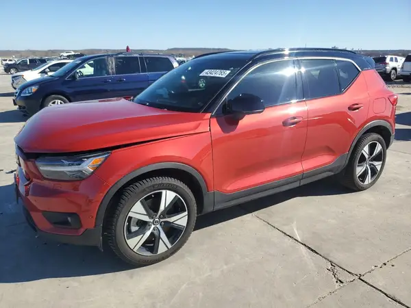 YV4ED3URXN2691650 2022 VOLVO XC40 - Image 1