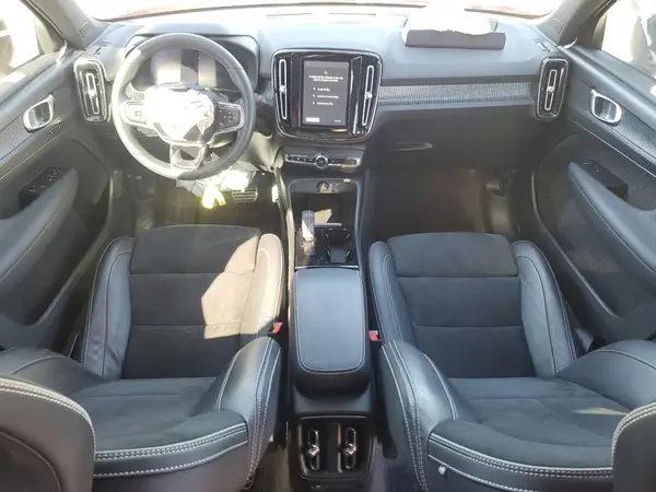 YV4ED3URXN2691650 2022 VOLVO XC40 - Image 8