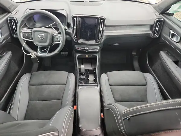 YV4ED3UW4P2062619 2023 VOLVO XC40 - Image 8